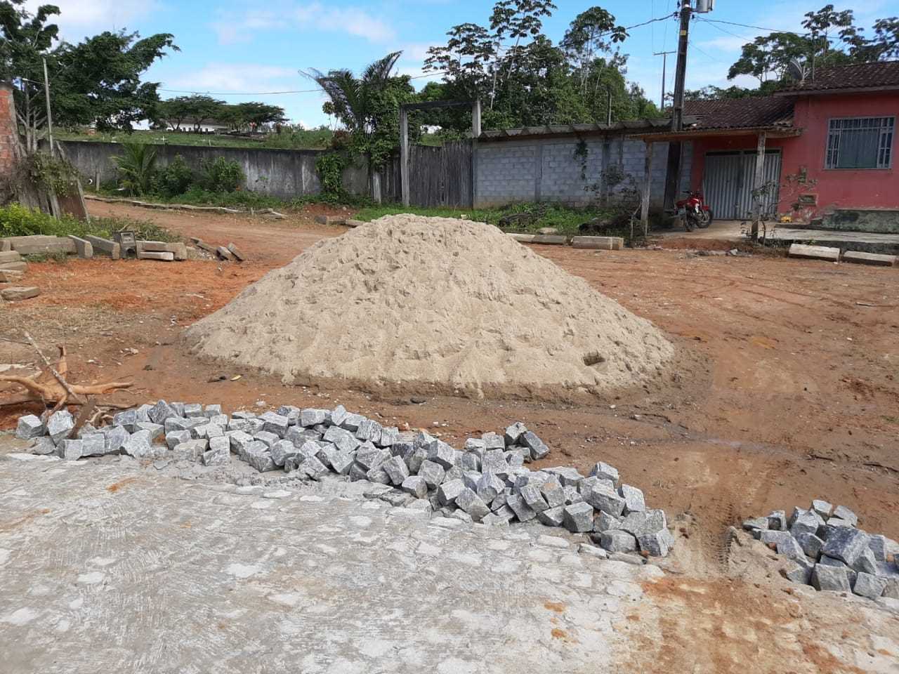Camacã: Mais Ruas são calçadas em Camacã e distritos